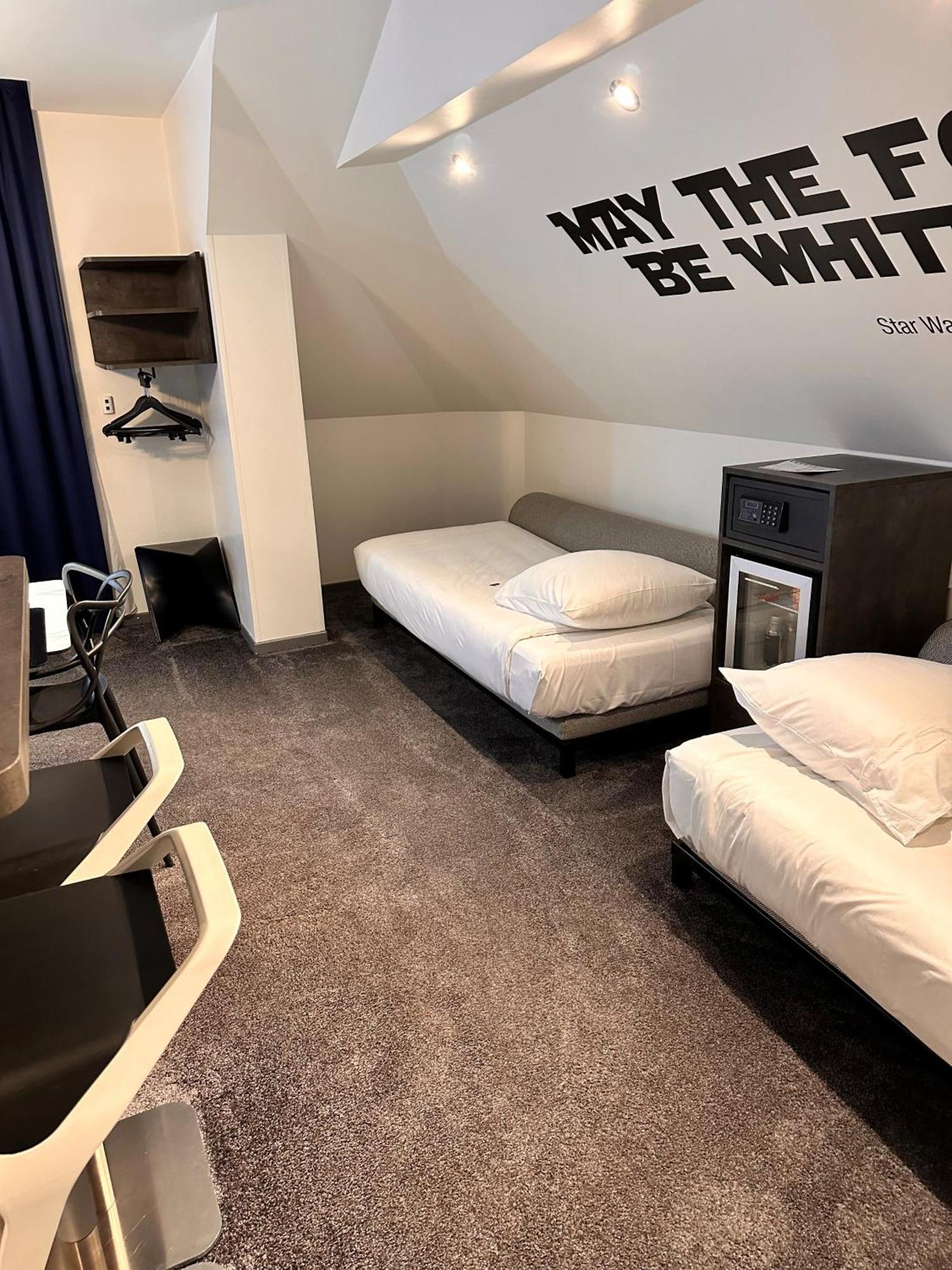 Hotel Kyriad Rennes Centre Gare Exterior photo
