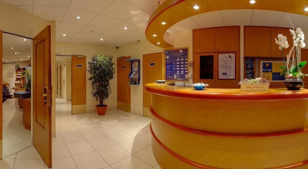Hotel Kyriad Rennes Centre Gare Exterior photo