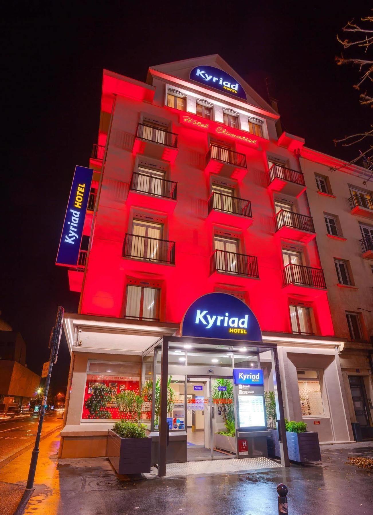 Hotel Kyriad Rennes Centre Gare Exterior photo